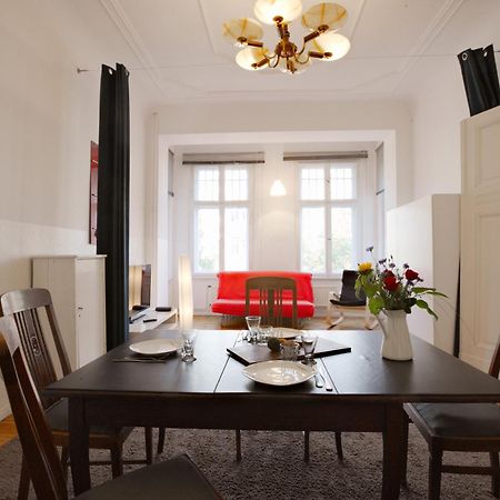 Elegante Altbauwohnung Berlin Dış mekan fotoğraf