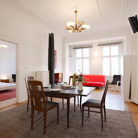 Elegante Altbauwohnung Berlin Dış mekan fotoğraf