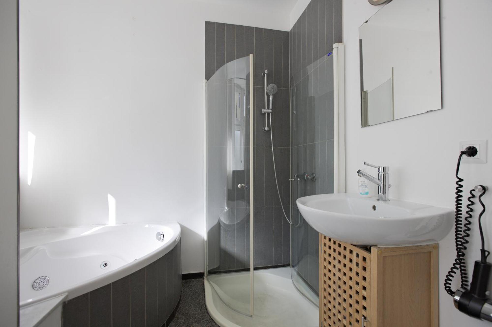 Elegante Altbauwohnung Berlin Dış mekan fotoğraf